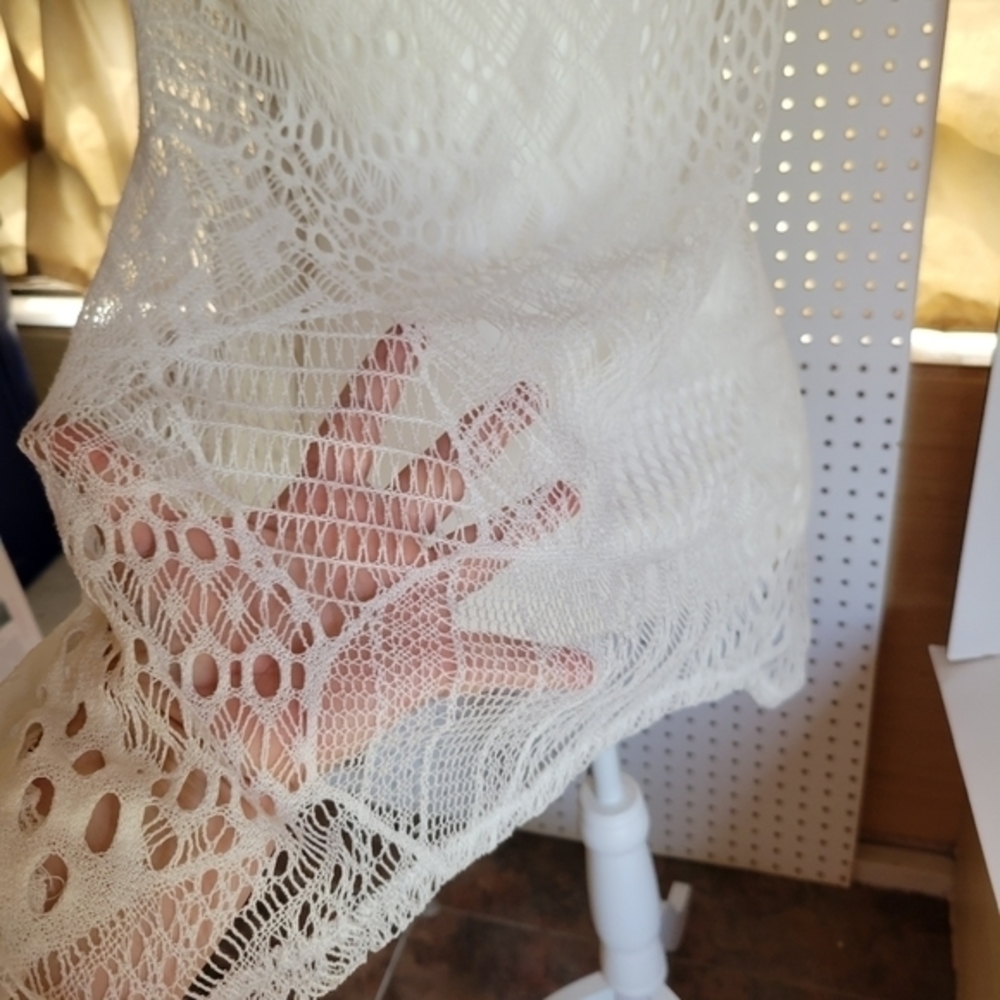 Lily by Firmiana lace tank size small - Picture 8 of 8